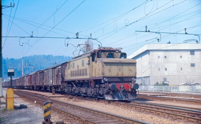 {short description of image}